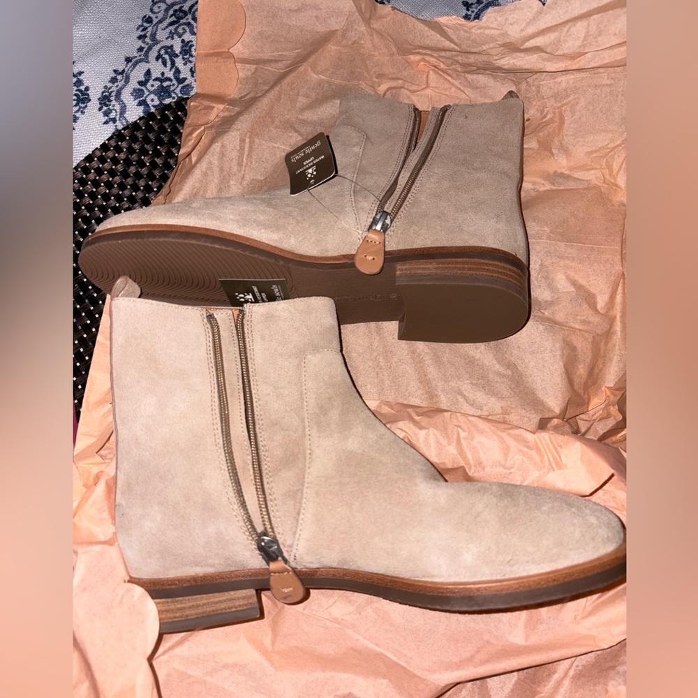 NEW: Gentle Souls “Terran” Boots- size 7 (fits like a 6.5) - Picture 6 of 8